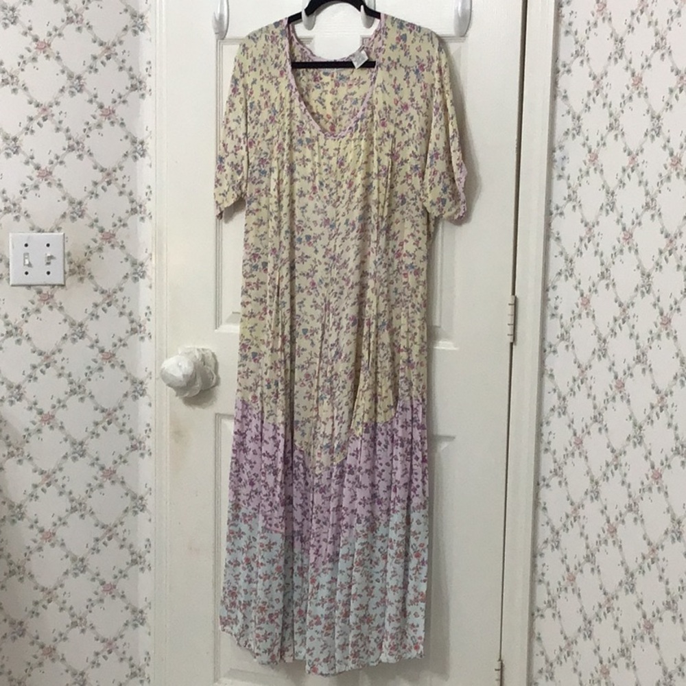PLUS size A8 aka 1X Allison Woods beige maxi dress w/ delicate flower print.